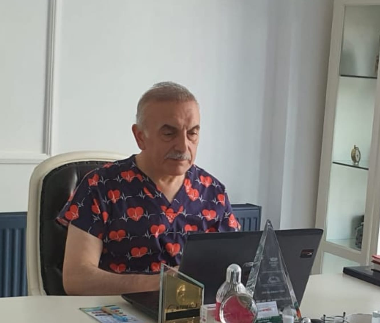 Dr. Turhan Alçelik
